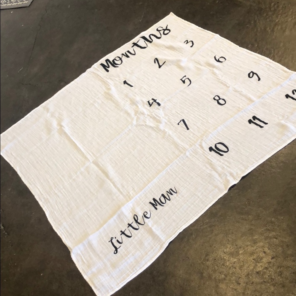 Milestone blanket/picture prop✨